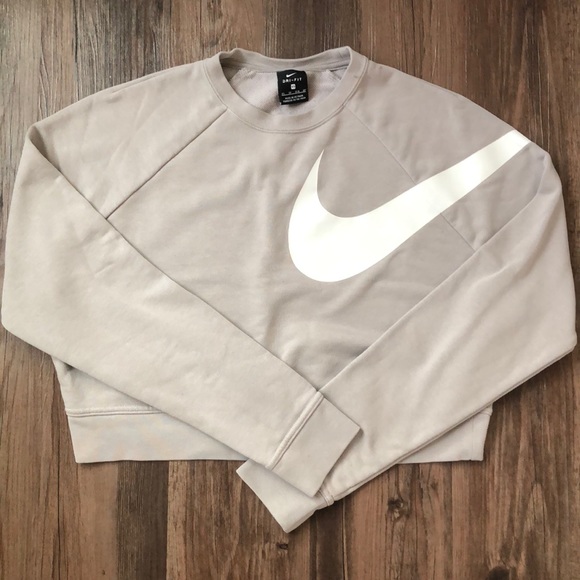 Nike Tops - ✨ NIKE cropped sweatshirt